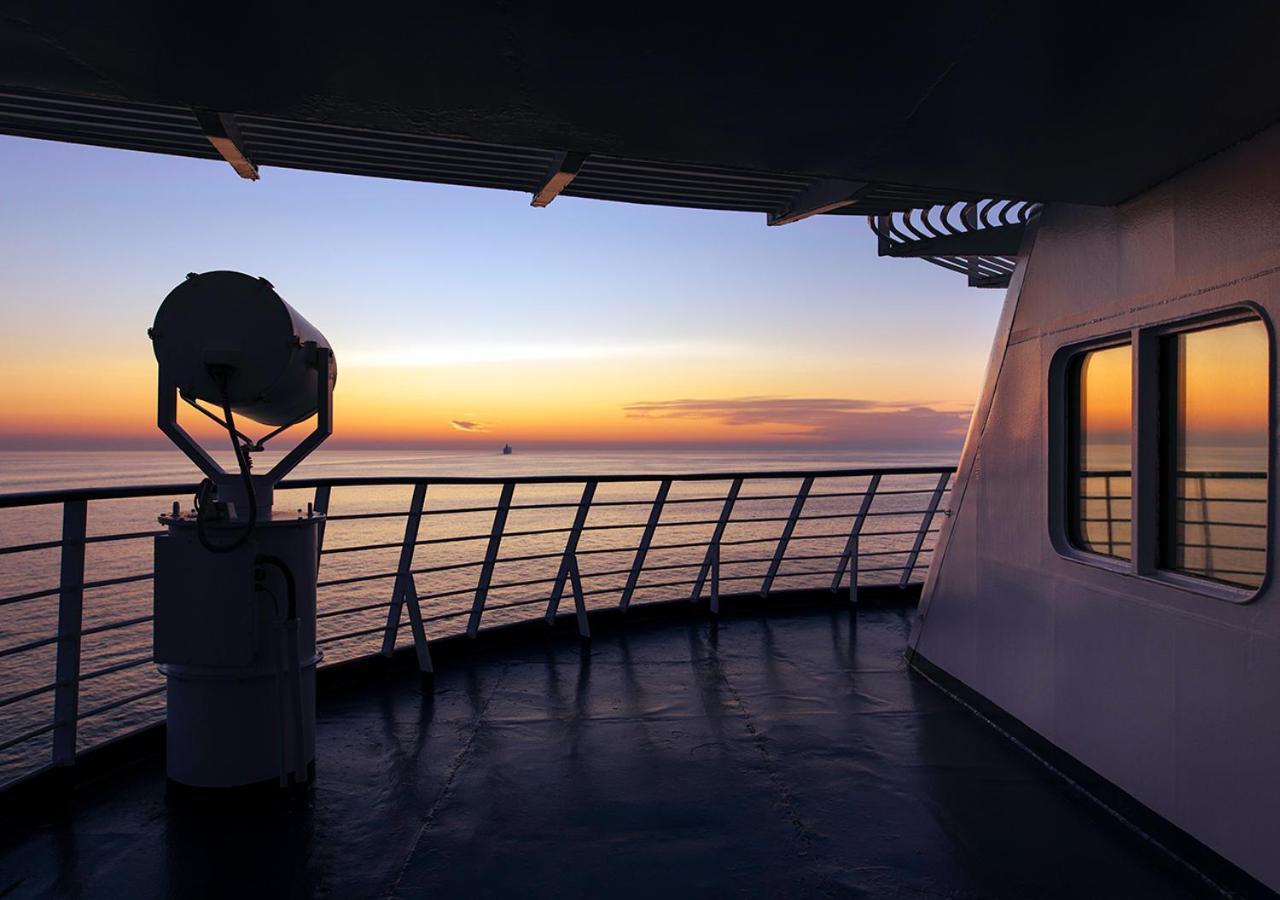 Viking Line Ferry Gabriella - 2-Night Cruise Stockholm-Helsinki-Stockholm Hotel Exterior photo